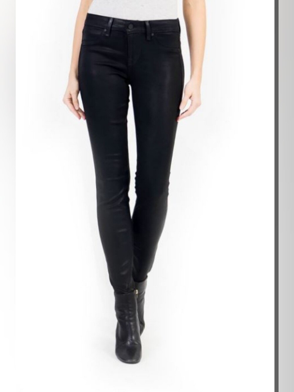 NWT Level 99 Mid Rise Coated Skinny Jeans Black - Size 26